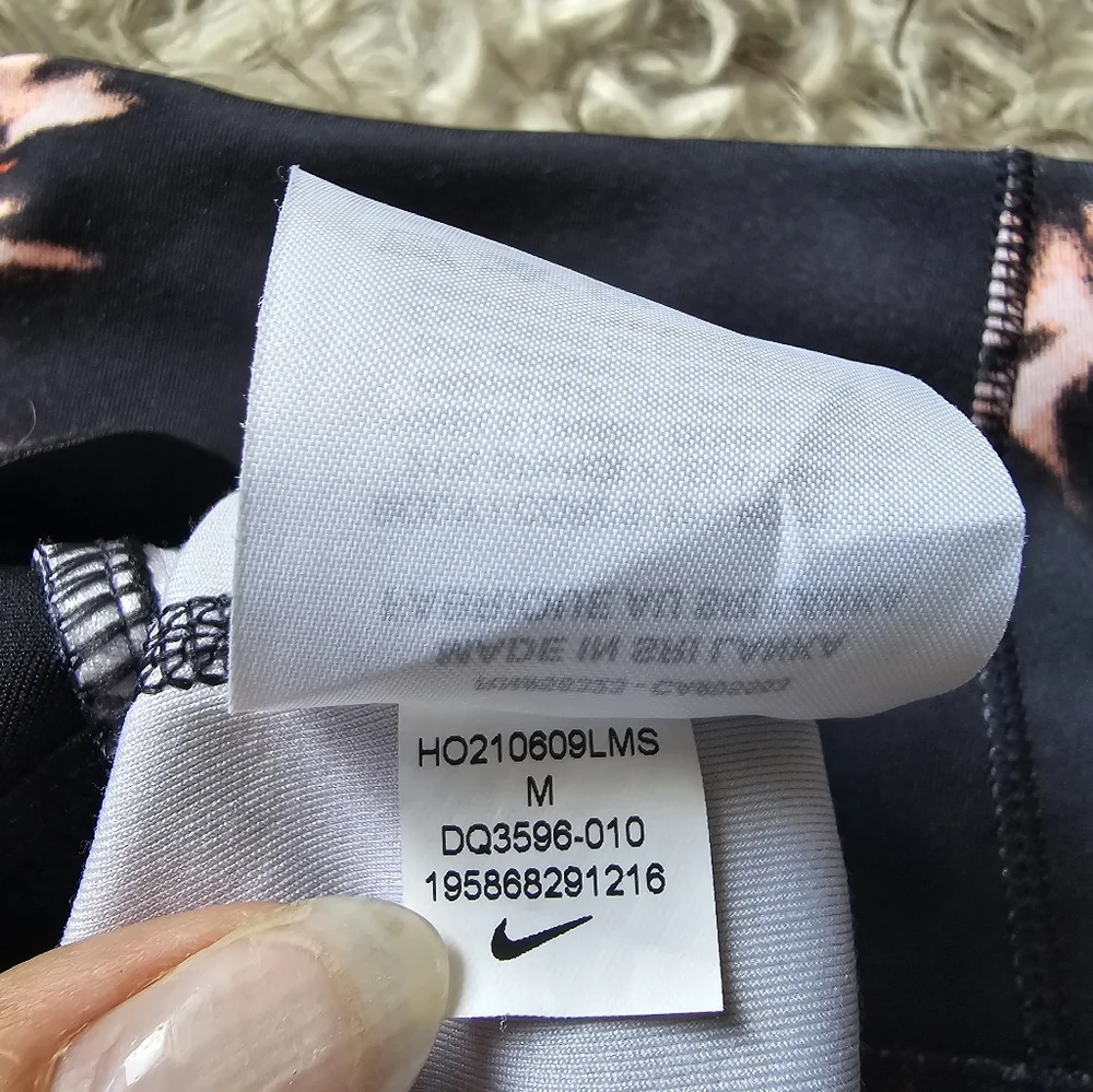 Tie dye Yoga Nike Outfit - Picture 10 of 11